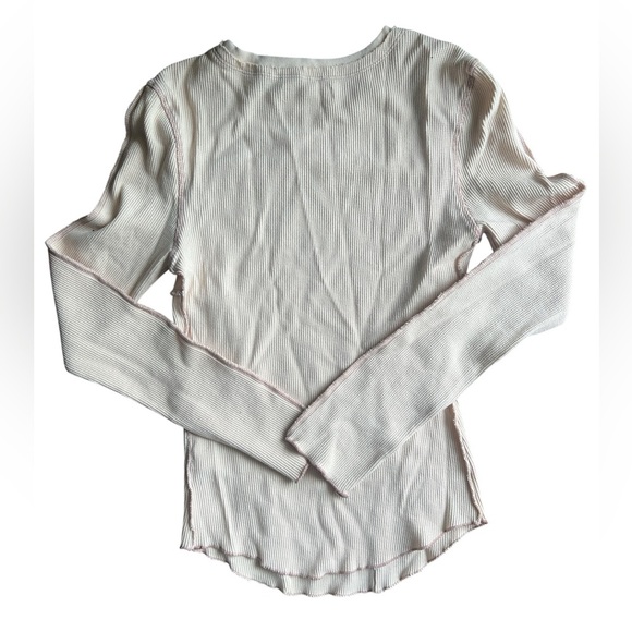 Urban Outfitters Ivory Tan Thermal Long Sleeve Top Exposed Seams Size L NWT - Picture 2 of 4